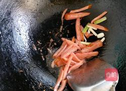 火腿炒土豆洋葱的做法图解2
