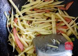 火腿炒土豆洋葱的做法图解3