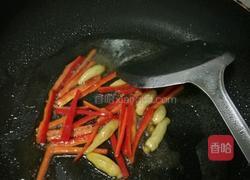 芹菜野山椒炒牛肉的做法图解3