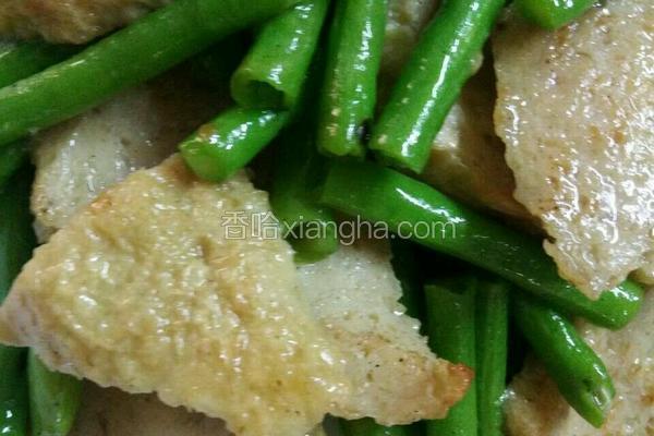 鱼肠片炒菜豆