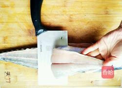 胶东鲅鱼水饺的做法图解4