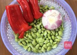 素炒毛豆的做法图解1