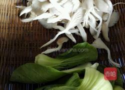 素炒平菇的做法图解1