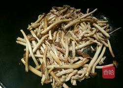 鲜茶树菇炒肉的做法图解6