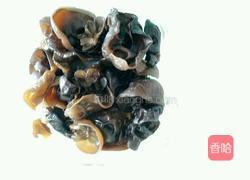 西芹木耳白玉菇的做法图解5