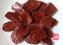 韭菜炒猪血的做法图解1