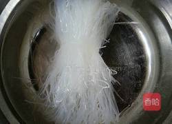 包菜粉丝的做法图解1