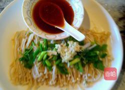 蒜苗拌金针菇的做法图解5