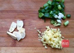 炒凉粉的做法图解1