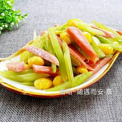 白果炒芹菜的做法[图]