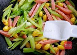 白果炒芹菜的做法图解11