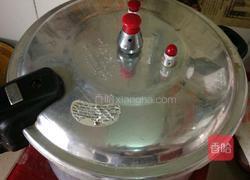 猪脚汤的做法图解7