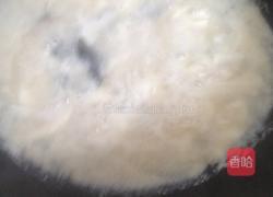 皮蛋豆腐汤的做法图解2