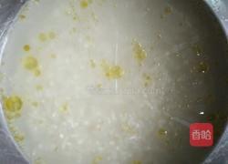 皮蛋黄瓜粥的做法图解2