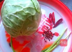 蚝油手撕包菜的做法图解1