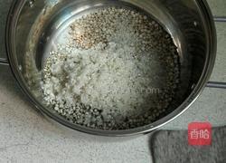 薏米粥的做法图解3