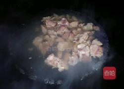 菠萝酸甜排骨的做法图解1