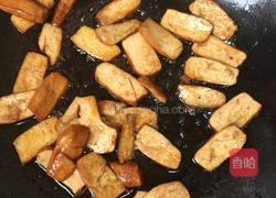 豆干鱼干蒸辣椒干的做法图解1