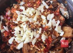 豆干鱼干蒸辣椒干的做法图解2