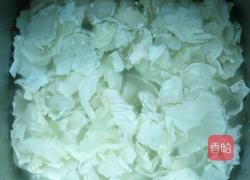 爆炒卷心菜的做法图解2