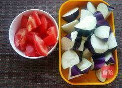 茄子烧西红柿的做法图解2