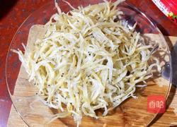 小银鱼炒辣椒的做法图解3