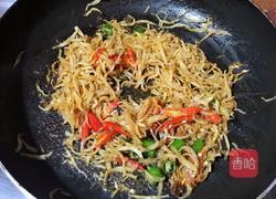 小银鱼炒辣椒的做法图解6