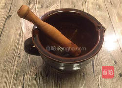 擂辣椒皮蛋的做法图解2