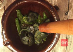 擂辣椒皮蛋的做法图解11