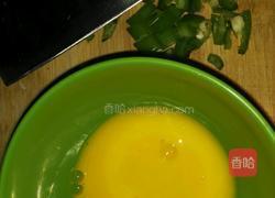 蛋黄炒米饭的做法图解3