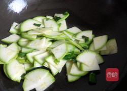鸡蛋炒西葫芦的做法图解7