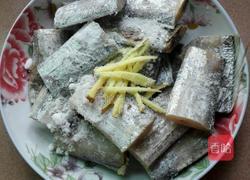 干炸带鱼的做法图解1