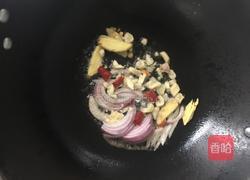 莴笋炒猪肚的做法图解3