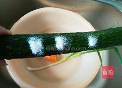 酸辣拍黄瓜的做法图解1