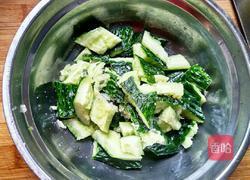 酸辣拍黄瓜的做法图解3