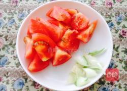 西红柿炒圆白菜的做法图解2