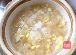 荸荠玉米银耳羹的做法图解3