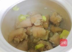黄豆花生猪蹄煲的做法图解6