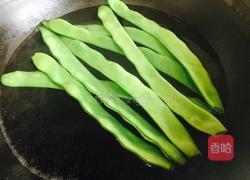 小炒刀豆丝的做法图解1