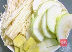 金针菇汤的做法图解2