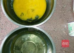 电饭锅蒸蛋糕的做法图解1