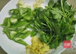 凉拌云耳的做法图解3