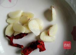 西芹木耳白玉菇的做法图解4