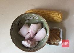 炖猪蹄的做法图解1