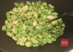 蚕豆炒鸡蛋的做法图解3