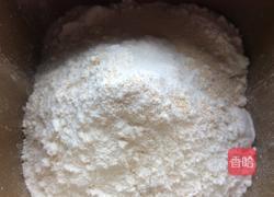 葡萄干杏仁面包的做法图解1