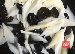 黑木耳炒山药的做法图解7