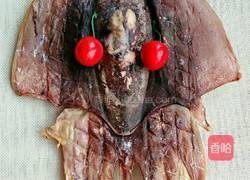 墨鱼香菇炖鸡的做法图解2