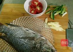 小蕃茄烧罗非鱼的做法图解3