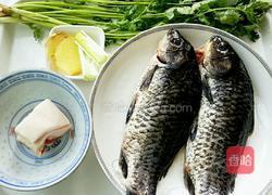 清炖鱼的做法图解1